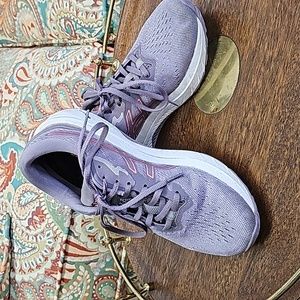 ASICS Gt 1000